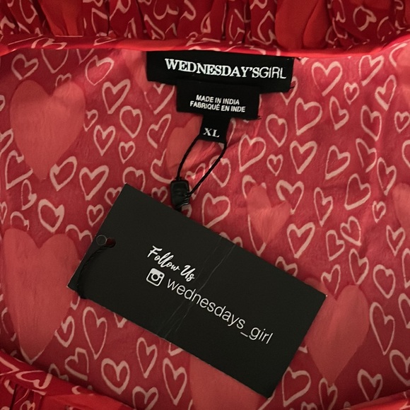 Red Hearts Top Size XL - Picture 6 of 6